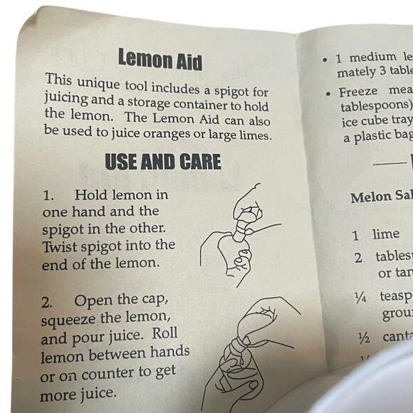 Pampered Chef Lemon Aid Juice Extractor Pour Spout Storage Kitchen Gadget 2301 - Picture 7 of 11